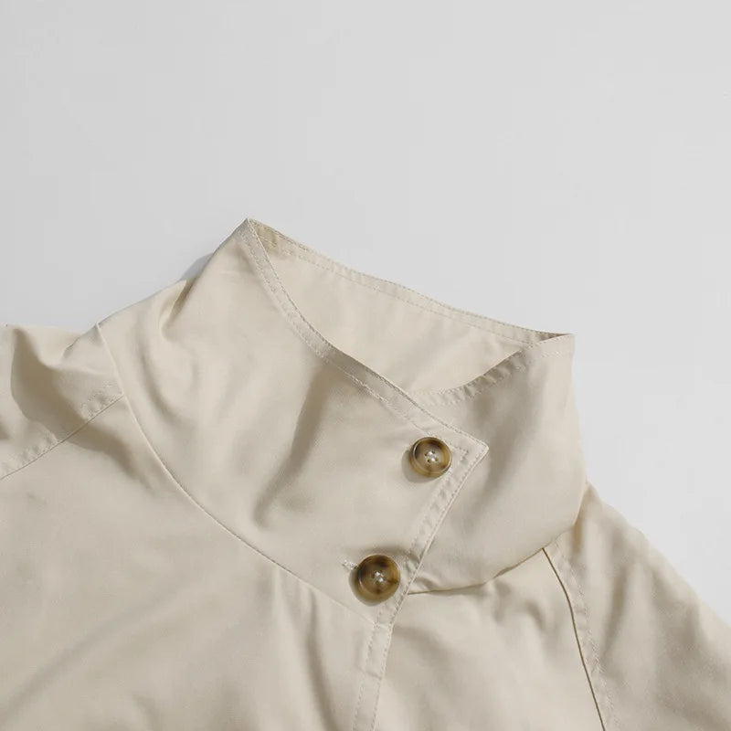 Trench Curto Gola alta Tina®️