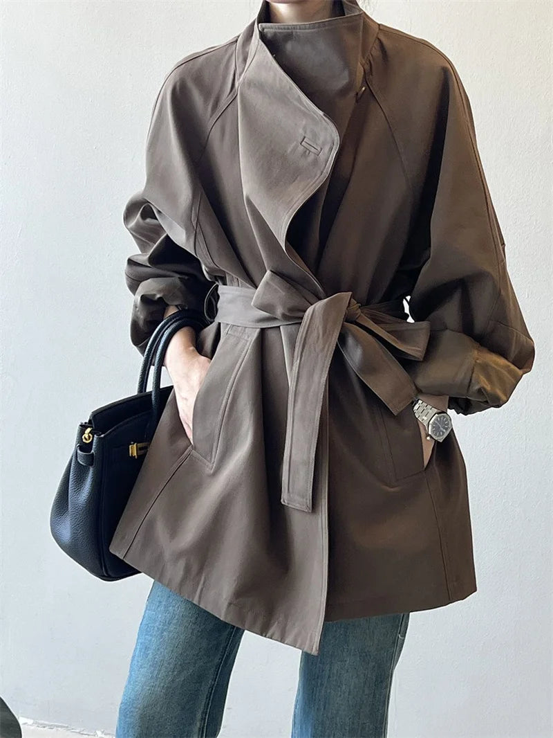 Trench Curto Gola alta Lucy®️